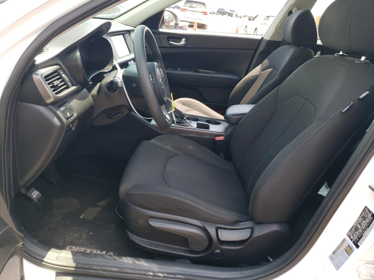 5XXGT4L35JG215599 2018 Kia Optima Lx