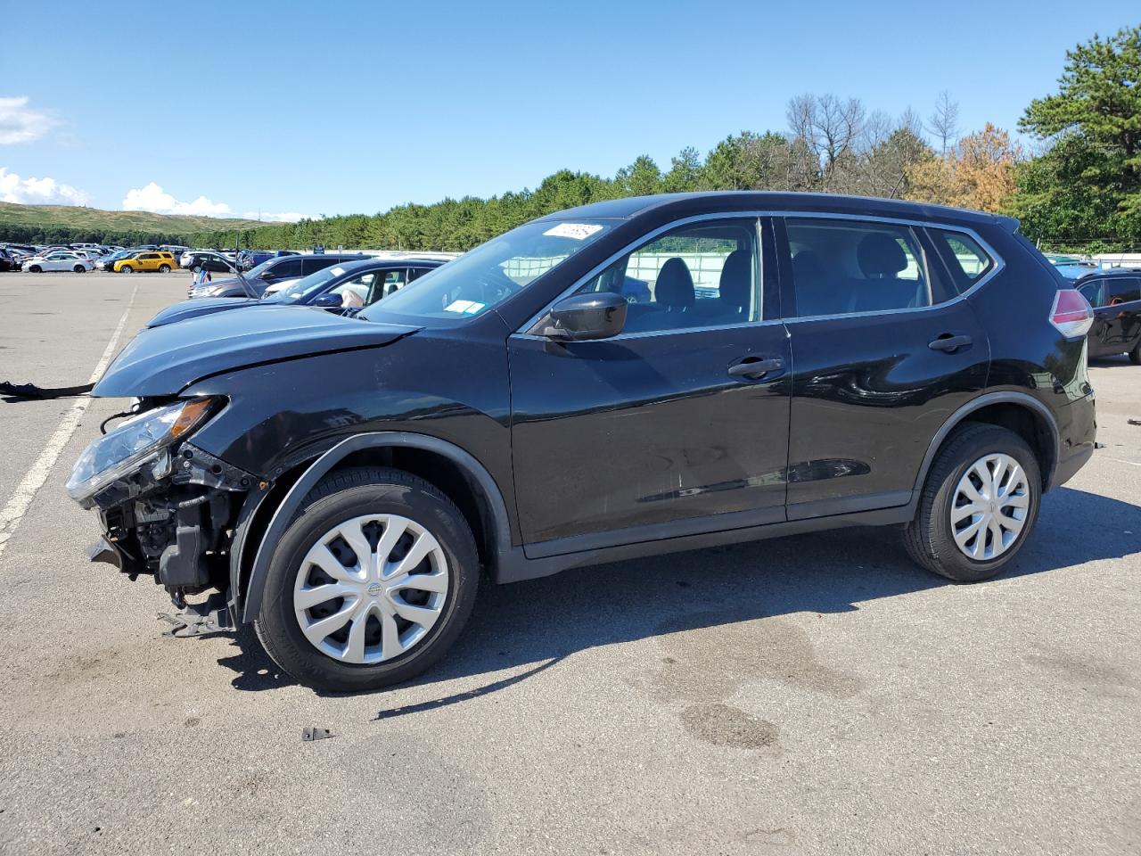 2016 Nissan Rogue S vin: KNMAT2MV8GP696184