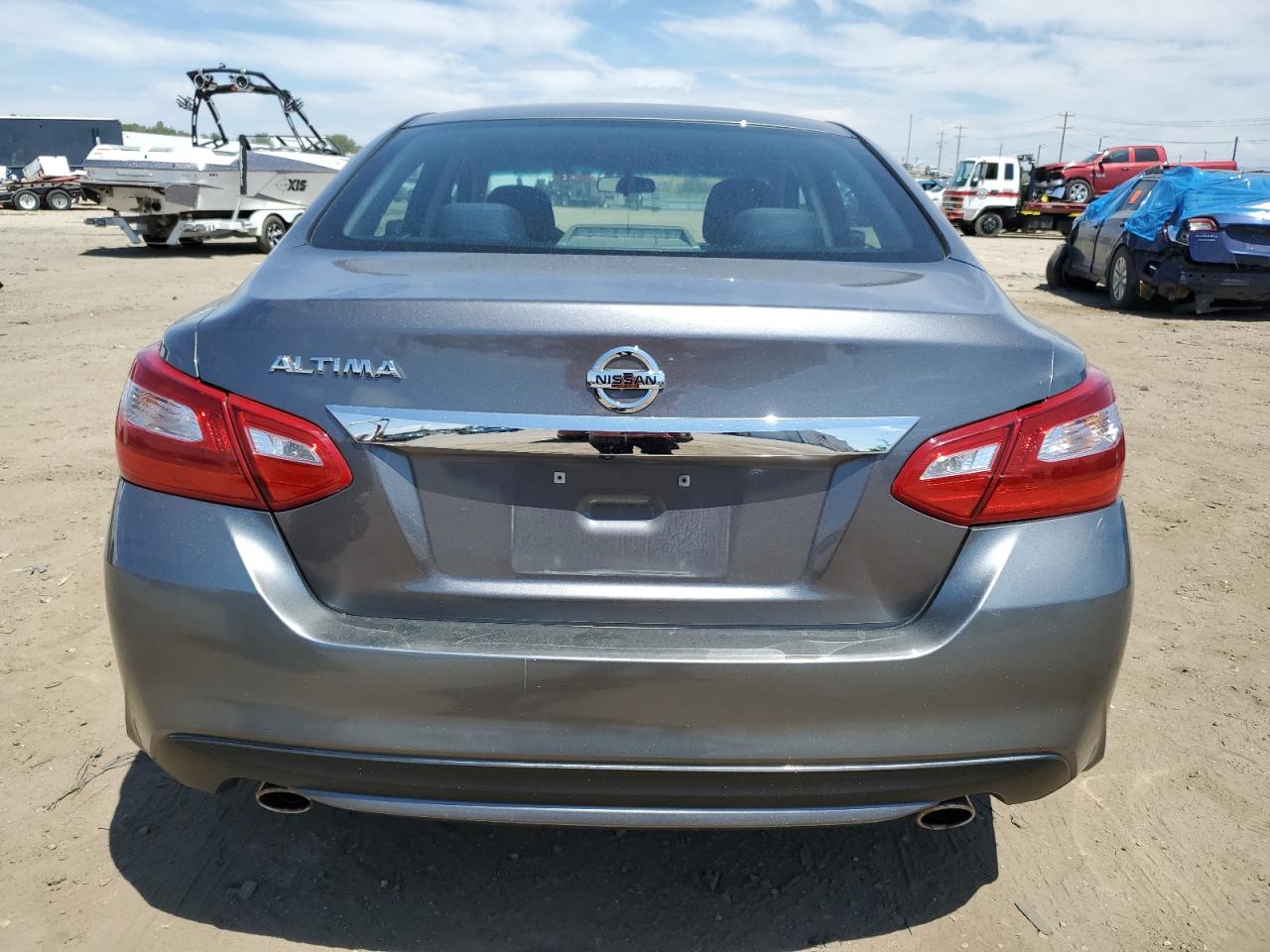 2017 Nissan Altima 2.5 vin: 1N4AL3AP8HN365247