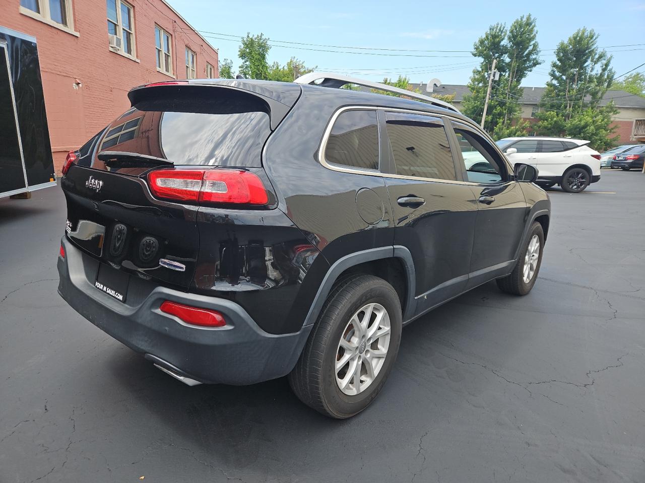 2016 Jeep Cherokee Latitude vin: 1C4PJMCS0GW285614