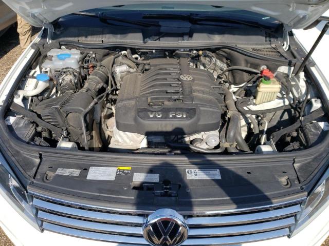 2016 Volkswagen Touareg Sport VIN: WVGEF9BP9GD008728 Lot: 61300104