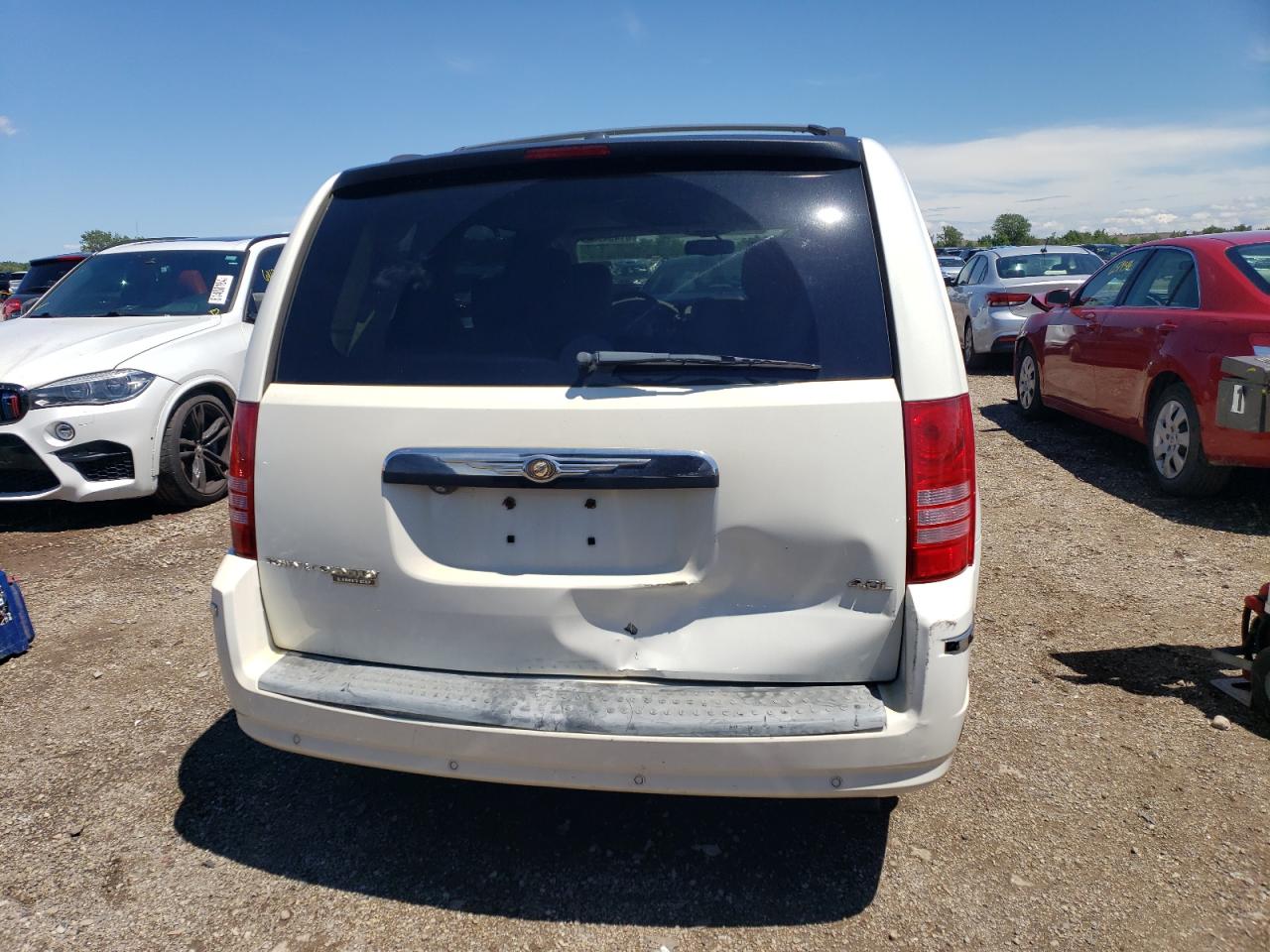 2A8HR64X38R815807 2008 Chrysler Town & Country Limited