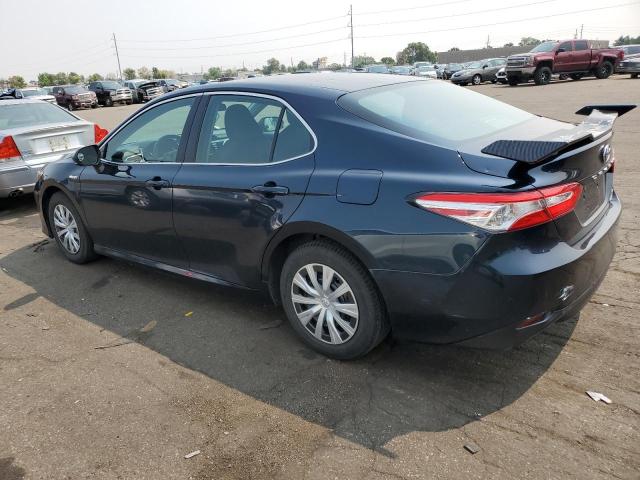 VIN 4T1B31HK5JU501371 2018 Toyota Camry, LE no.2