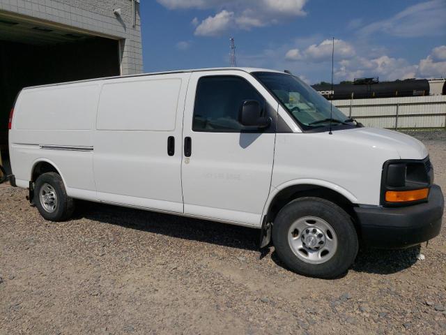2016 Chevrolet Express - Image 4
