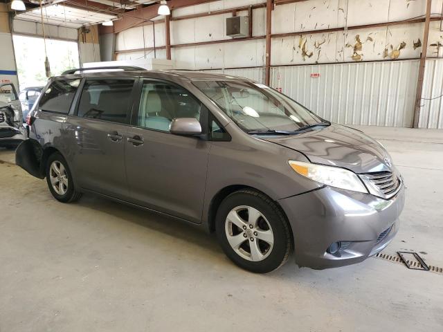 VIN 5TDKK3DCXFS528675 2015 Toyota Sienna, LE no.4