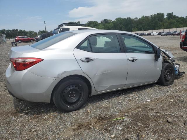 VIN 2T1BURHE9JC092704 2018 Toyota Corolla, L no.3