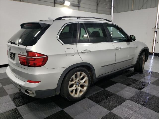 VIN 5UXZV4C53D0B09261 2013 BMW X5, Xdrive35I no.3