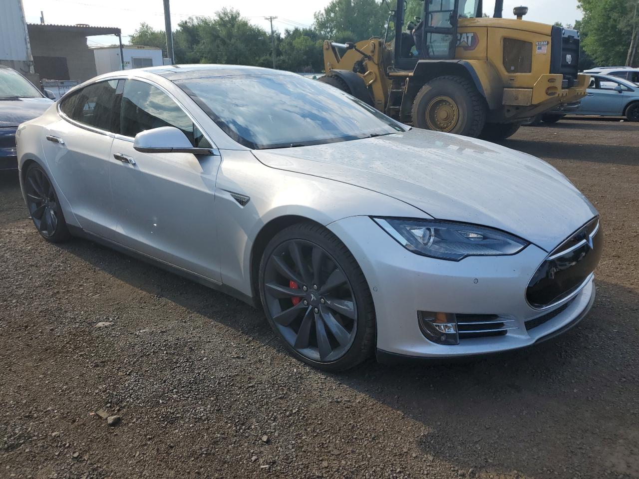 Lot #2819153133 2015 TESLA MODEL S P8