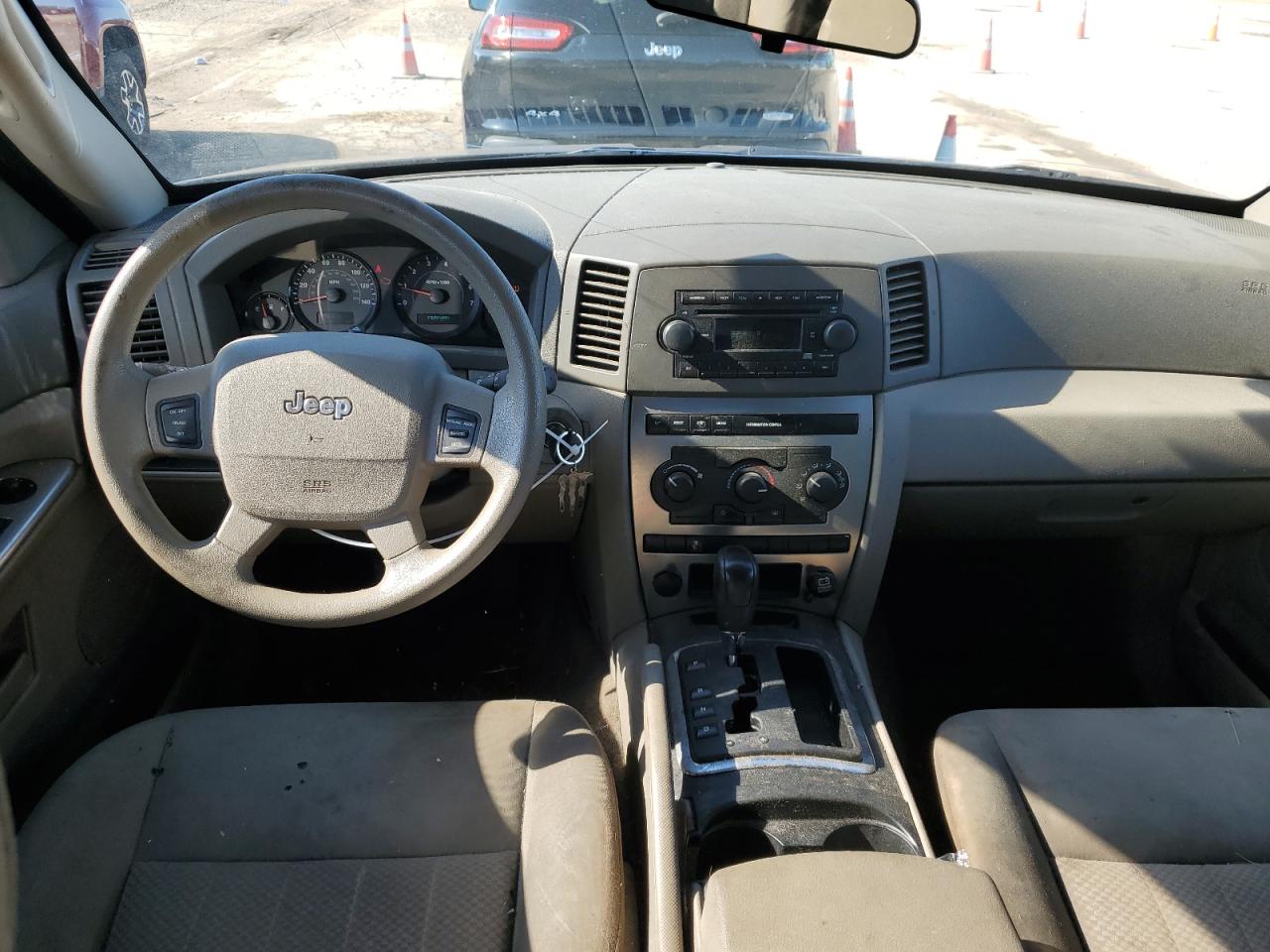 1J4GR48K85C715741 2005 Jeep Grand Cherokee Laredo