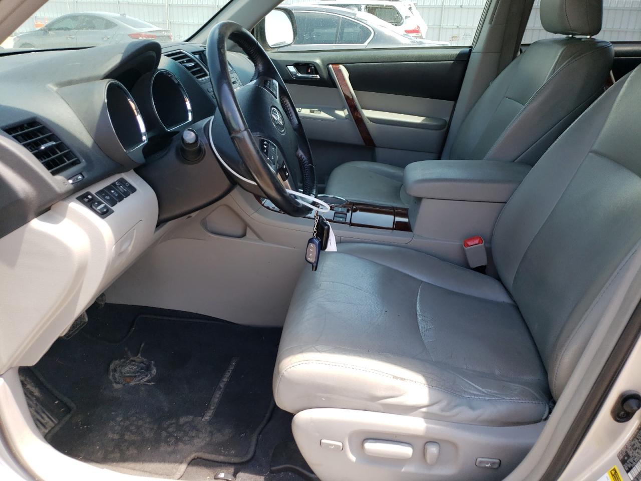 5TDDK3EH4BS060990 2011 Toyota Highlander Limited