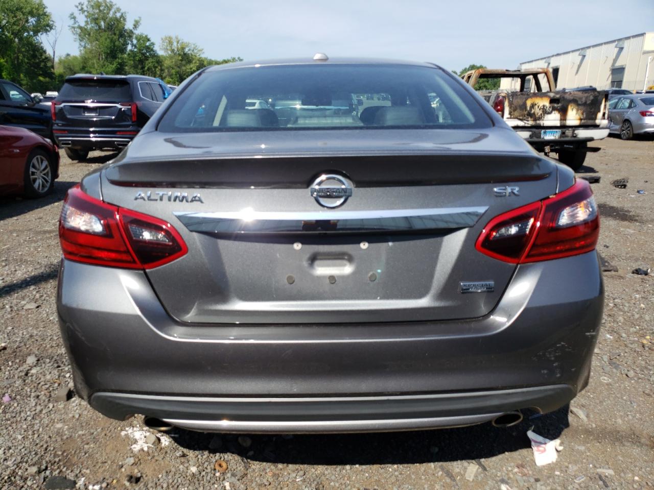 2018 Nissan Altima 2.5 vin: 1N4AL3AP7JC274164