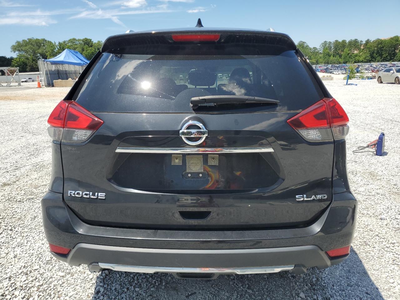 2018 Nissan Rogue S vin: JN8AT2MV6JW318625