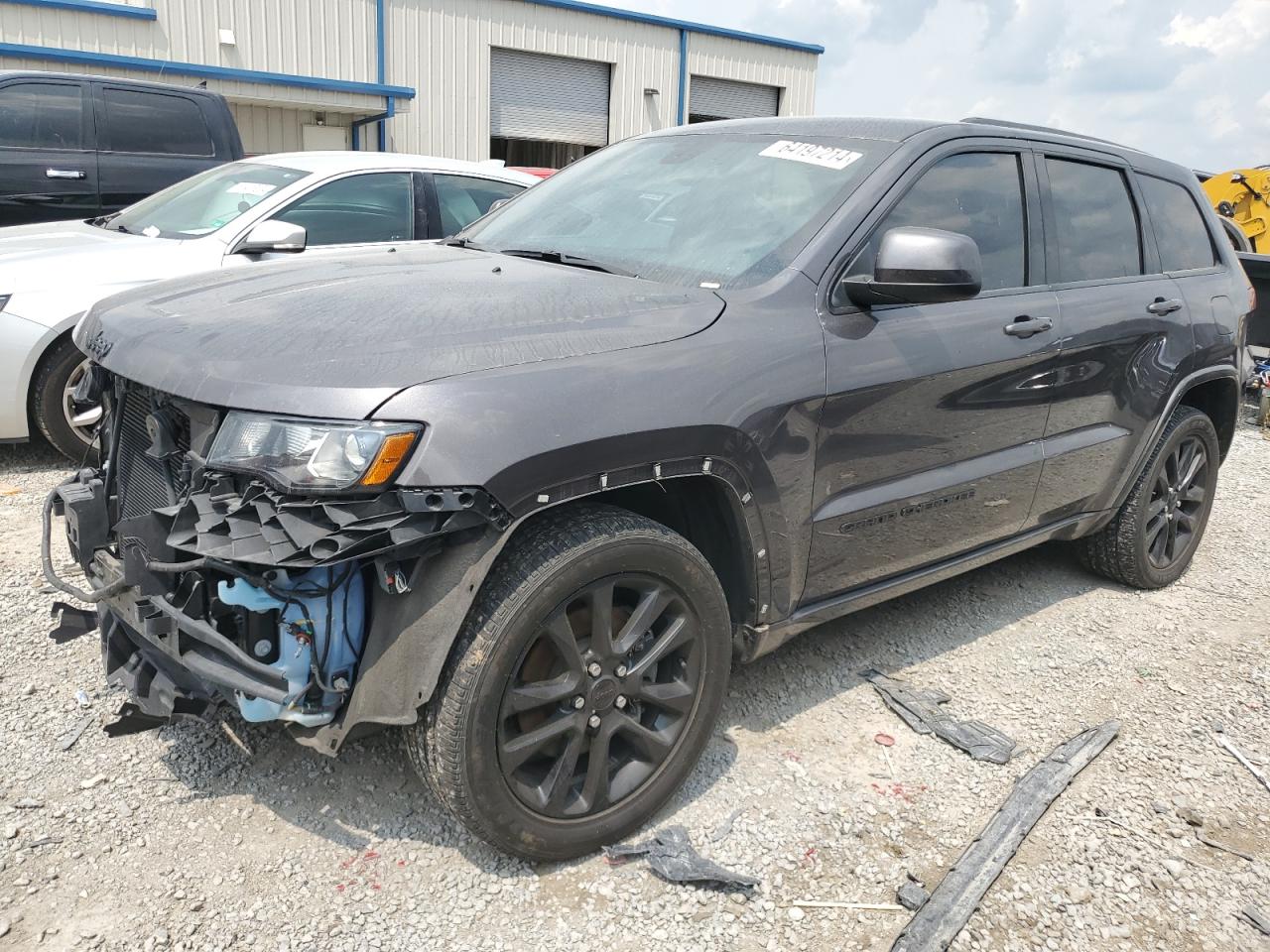  Salvage Jeep Grand Cherokee