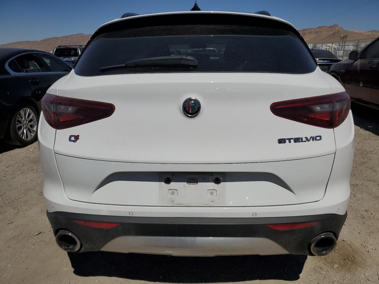 ZASFAKPN2J7B82241 2018 Alfa Romeo Stelvio Sport