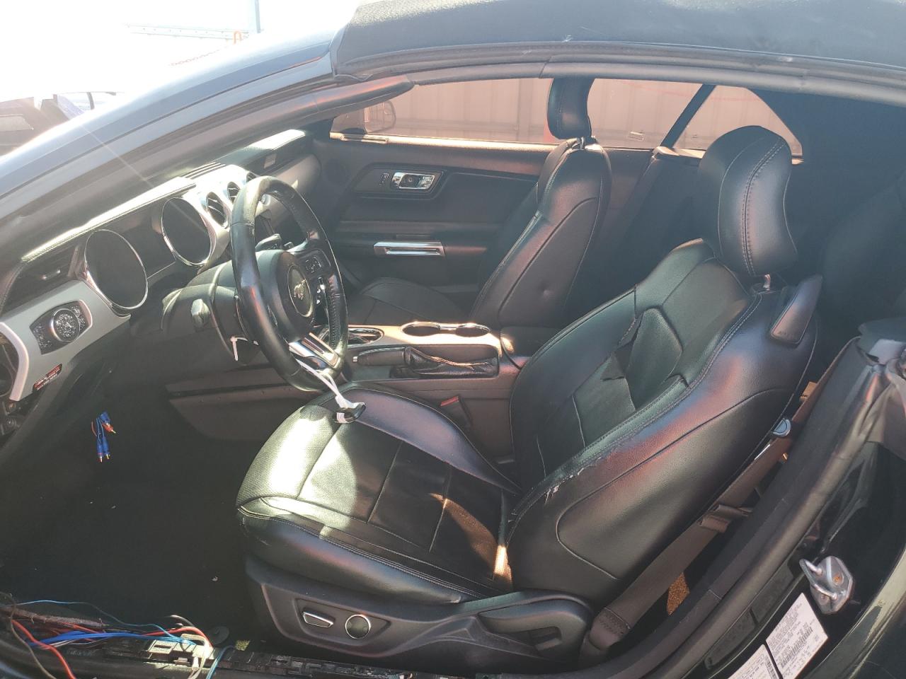 1FATP8UH8H5218201 2017 Ford Mustang