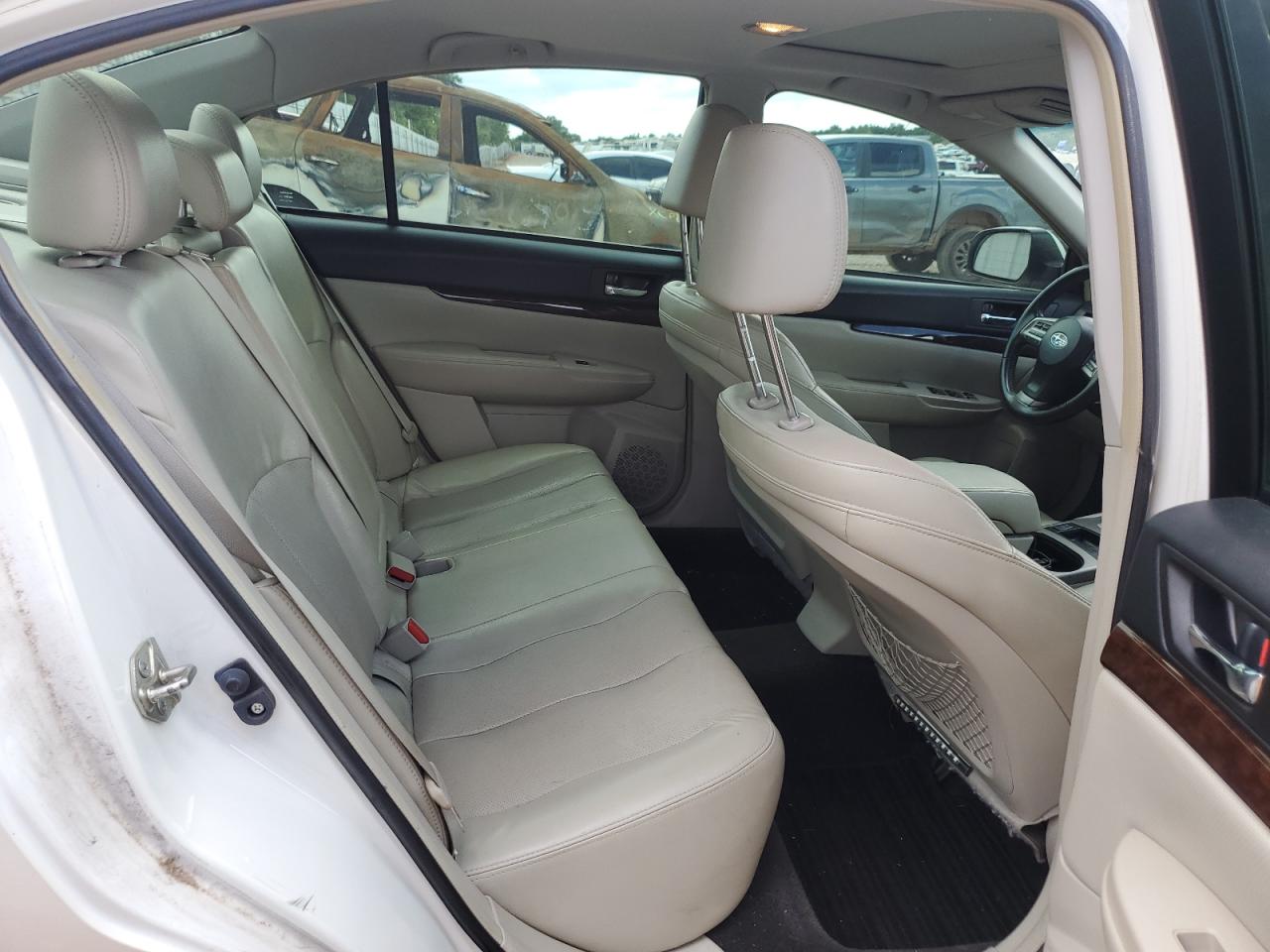 4S3BMCN60E3011209 2014 Subaru Legacy 2.5I Limited