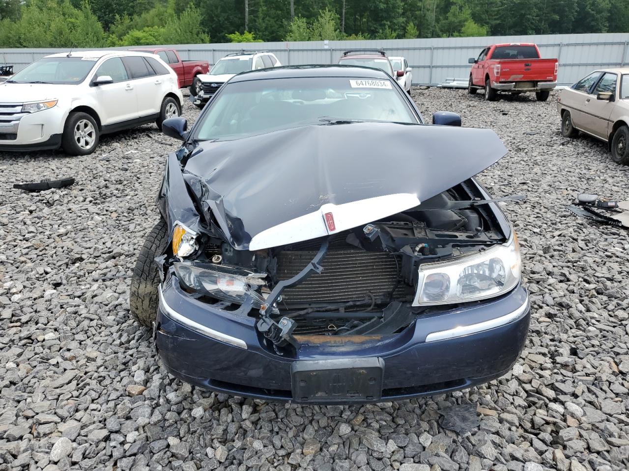 Lot #2902816399 2001 LINCOLN TOWN CAR S