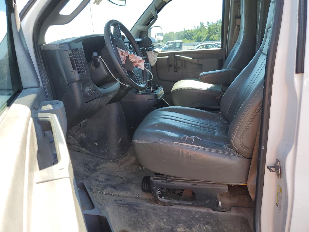 1GCWGAFF6G1134779 2016 Chevrolet Express G2500