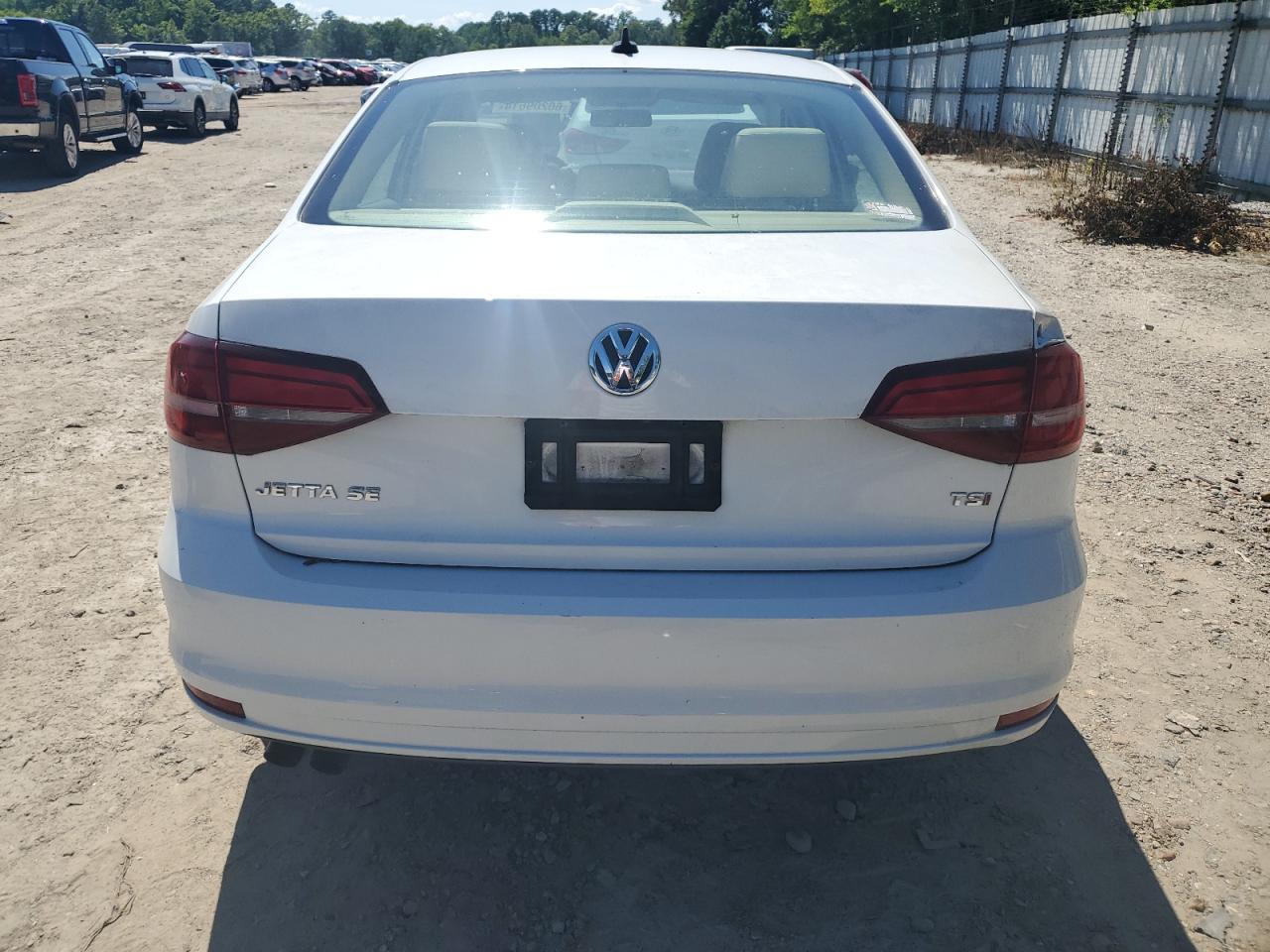 3VWDB7AJ4HM258300 2017 Volkswagen Jetta Se