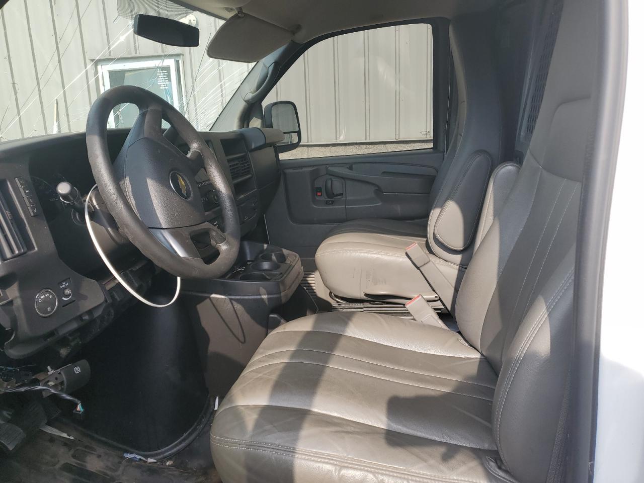 1GCWGFFF8F1105716 2015 Chevrolet Express G2500