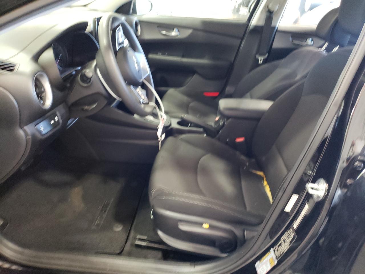 3KPF24AD4ME361595 2021 Kia Forte Fe