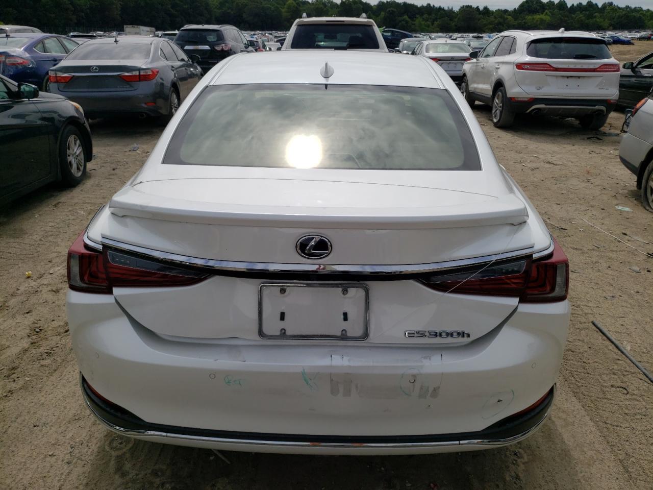 JTHB21B18K2029105 2019 Lexus Es 300H