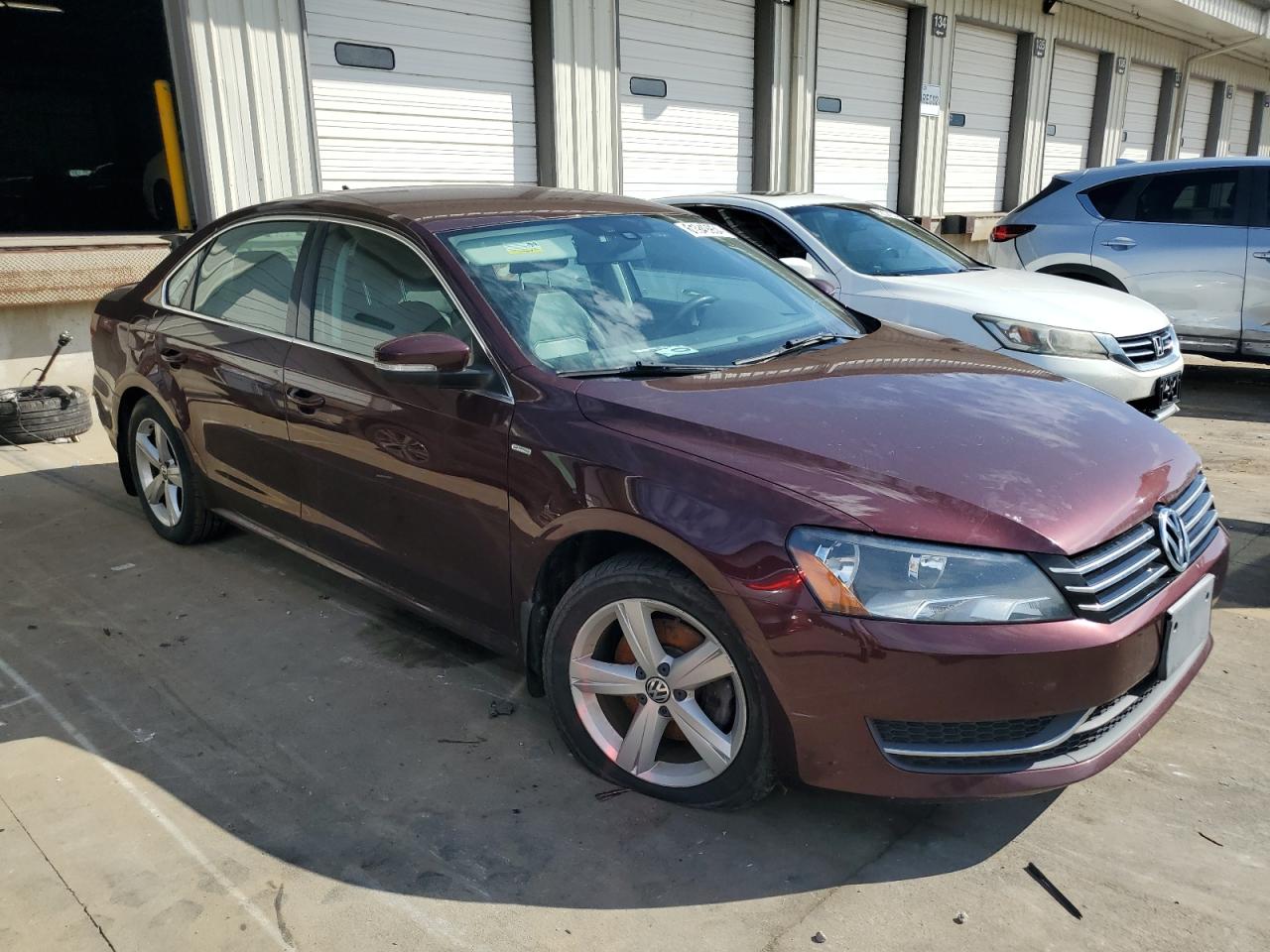 2014 Volkswagen Passat S vin: 1VWAS7A39EC037082