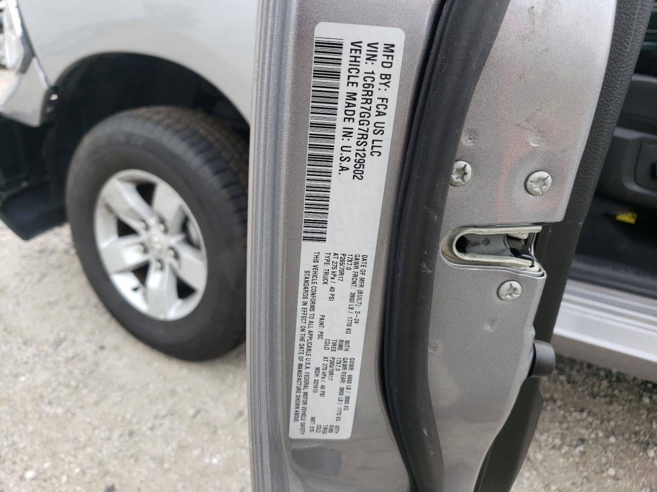 1C6RR7GG7RS129502 2024 Ram 1500 Classic Slt