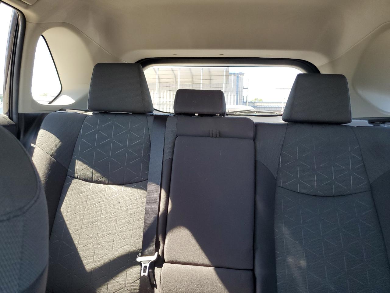 2T3P1RFV8MW230535 2021 Toyota Rav4 Xle