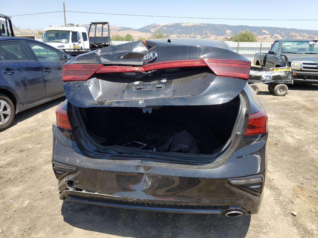 3KPF24AD1KE115813 2019 Kia Forte Fe