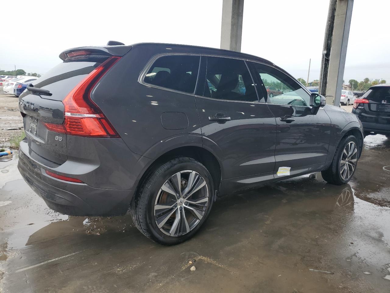 2022 Volvo Xc60 B5 Momentum vin: YV4L12DK6N1973013