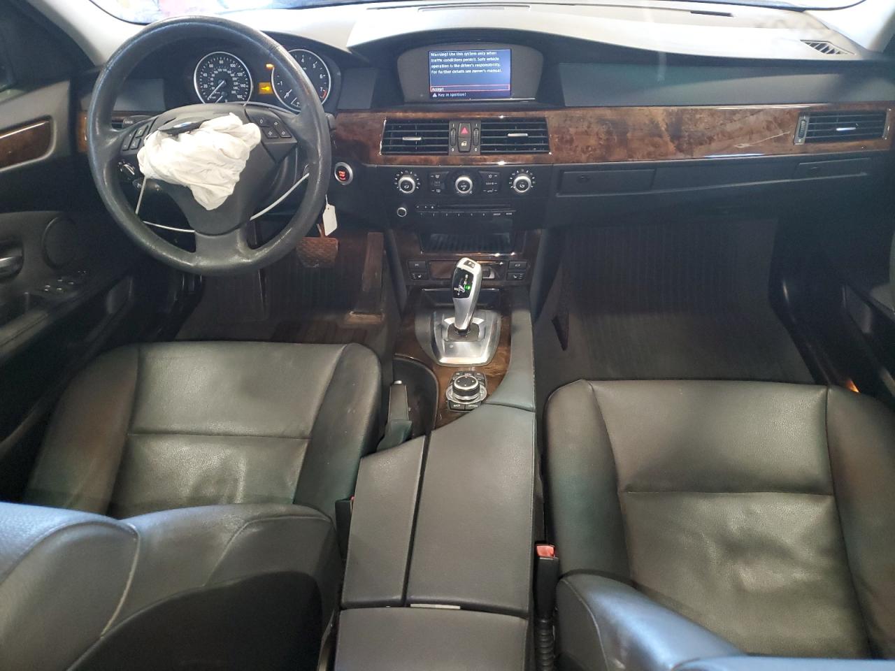 WBANV13509C155032 2009 BMW 528 Xi