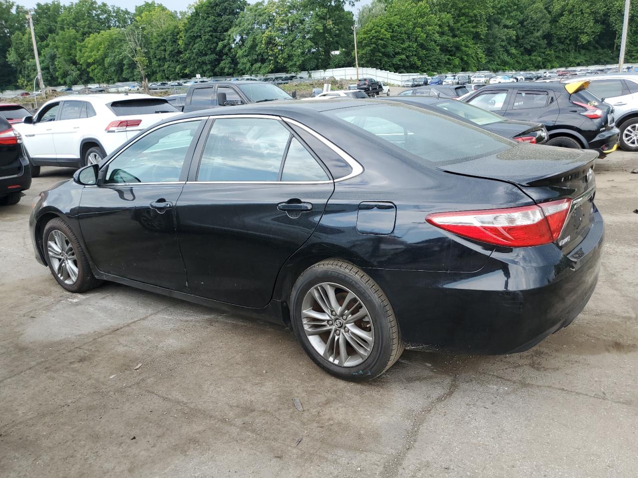 2016 Toyota Camry Le vin: 4T1BF1FK2GU504960