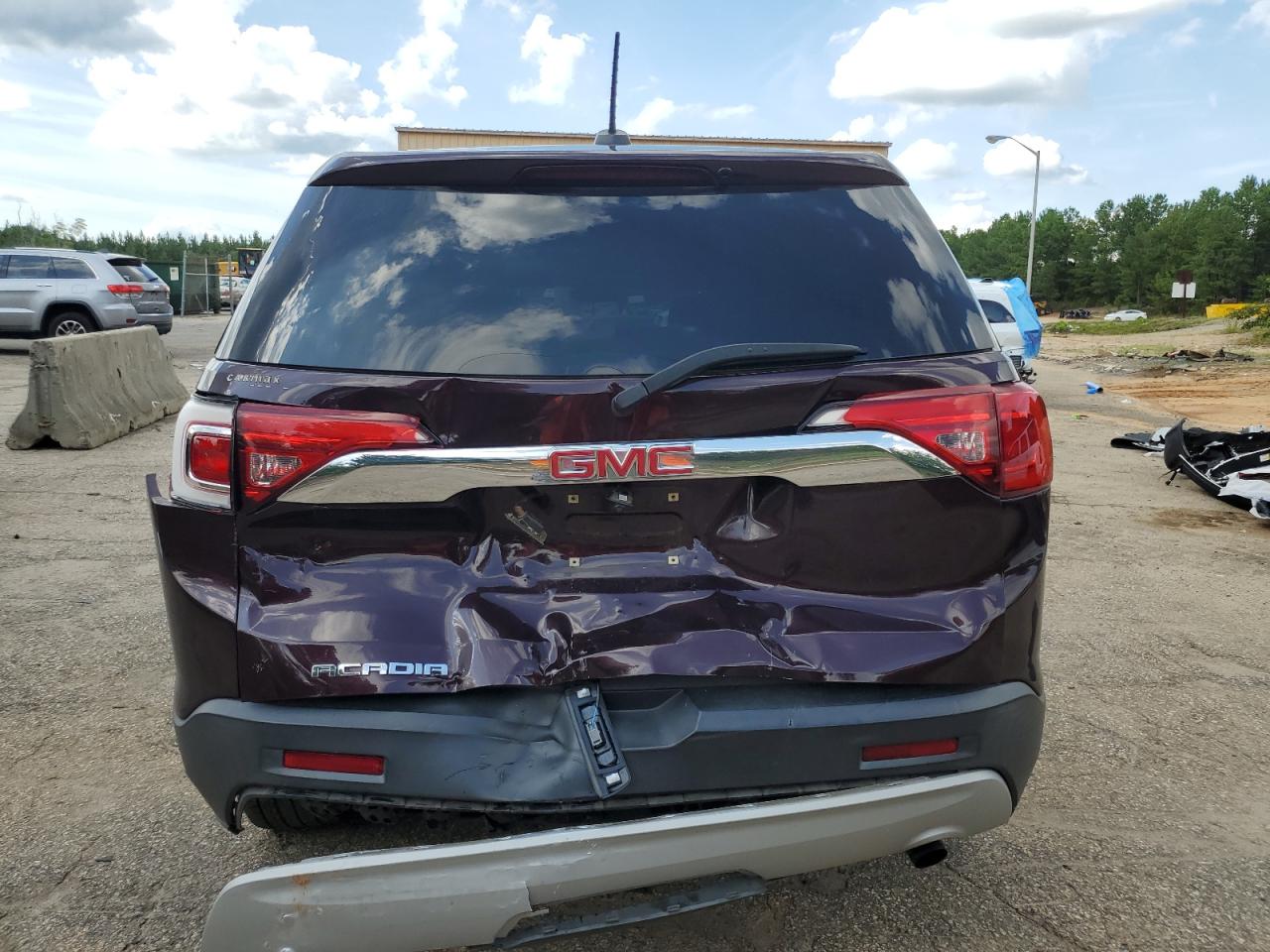 1GKKNKLA9HZ270396 2017 GMC Acadia Sle