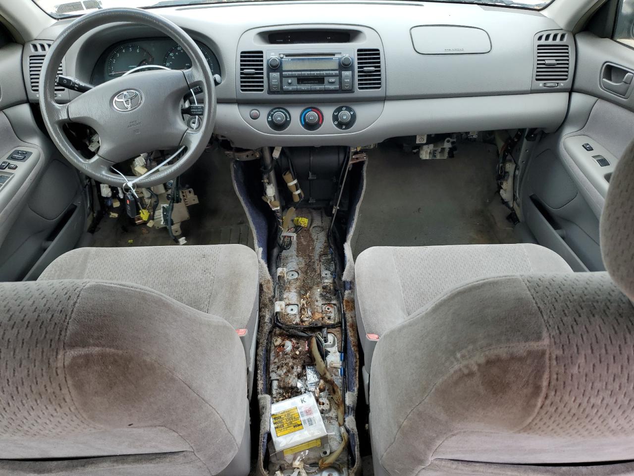 JTDBE32K130221959 2003 Toyota Camry Le