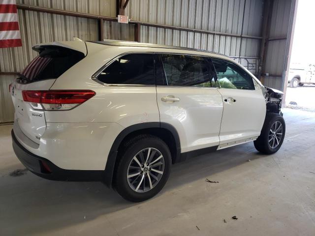 VIN 5TDJGRFH8KS055006 2019 Toyota Highlander, Hybrid no.3