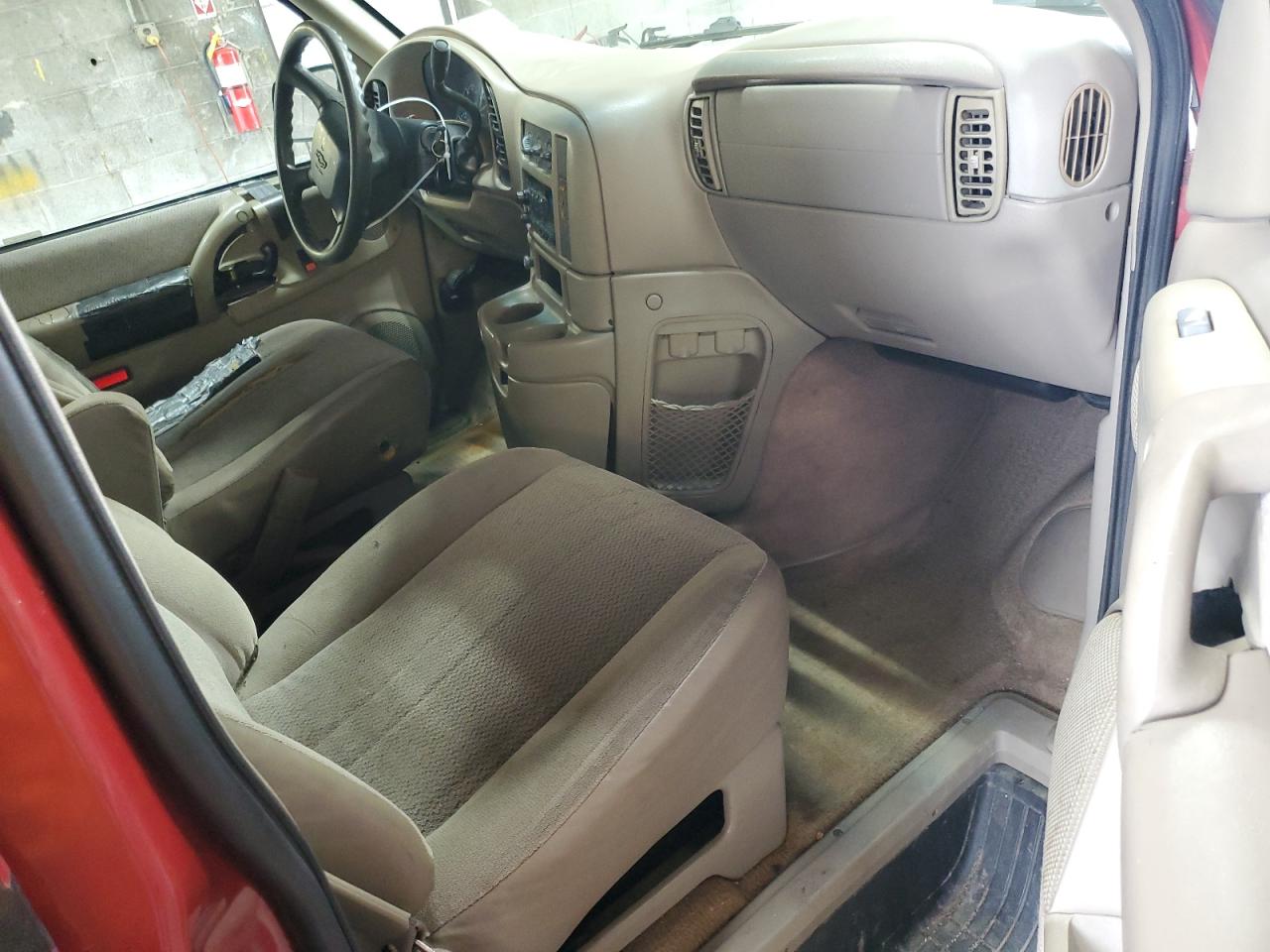 1GNDM19W11B101497 2001 Chevrolet Astro