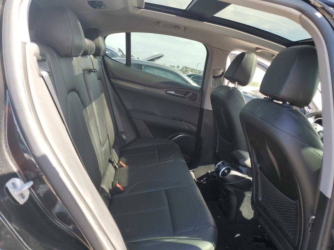 ZASPAKBN2M7D01972 2021 Alfa Romeo Stelvio Ti