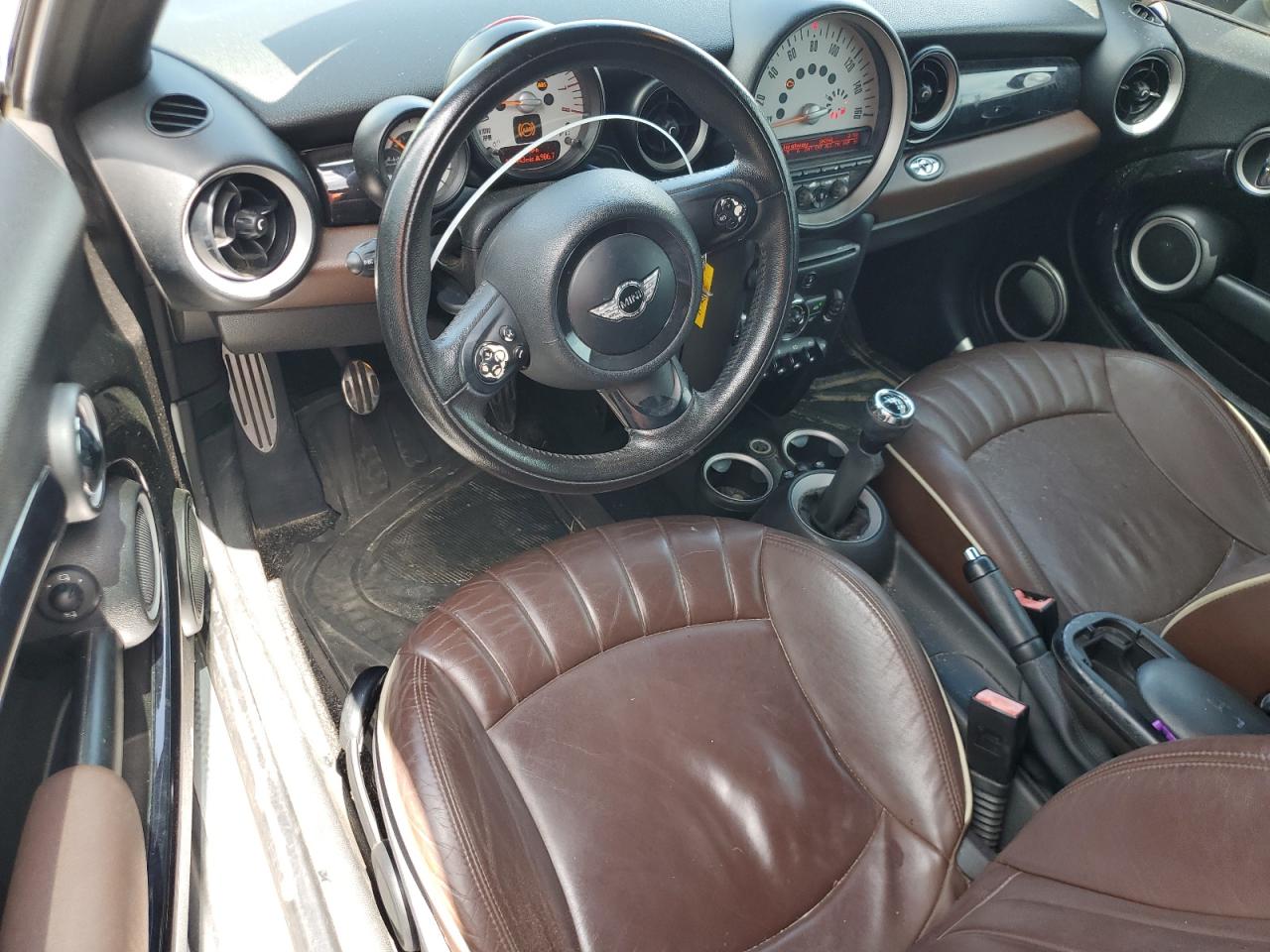 WMWZP3C53BTX83907 2011 Mini Cooper S