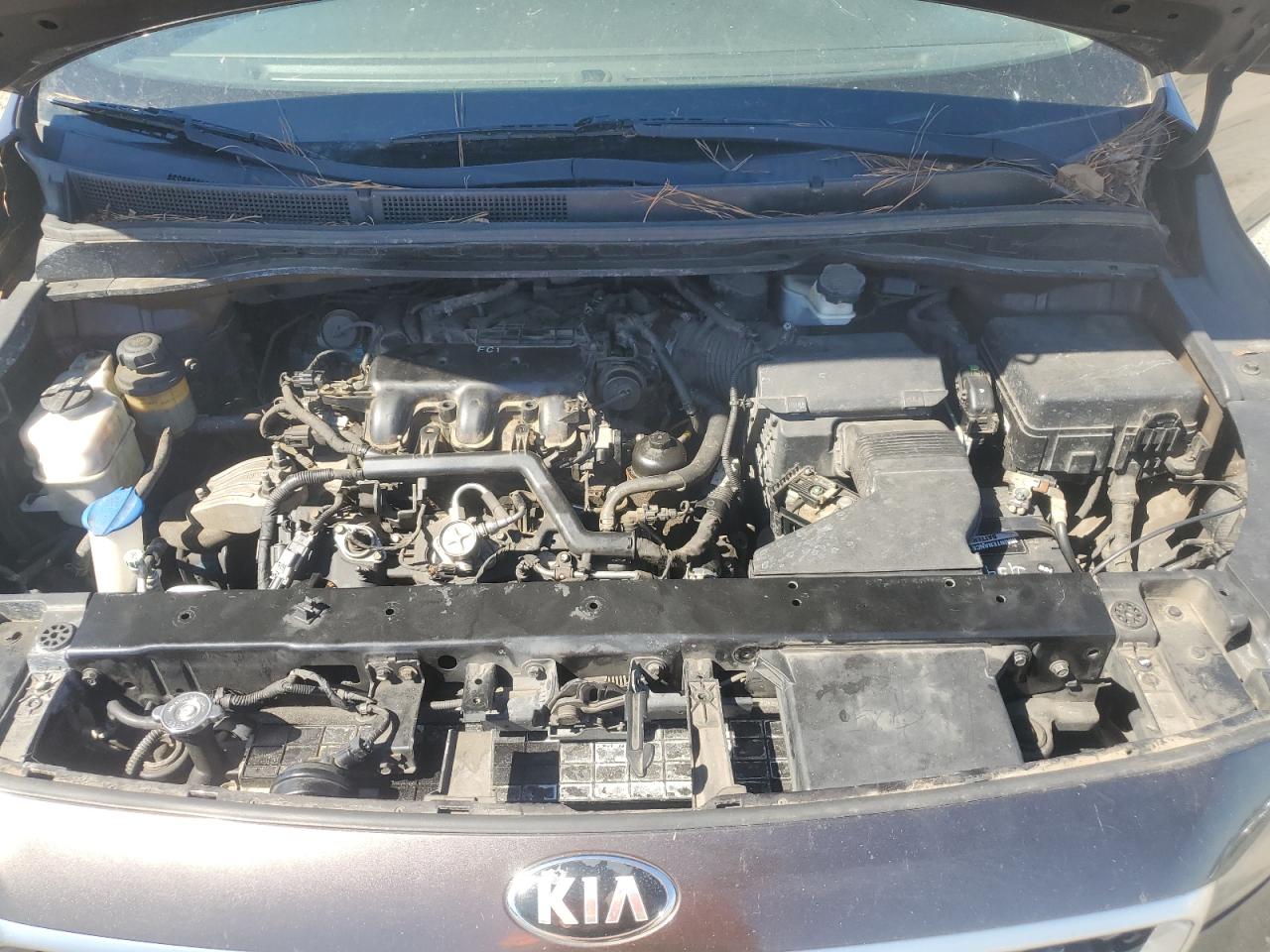 KNDMB5C16F6021258 2015 Kia Sedona Lx