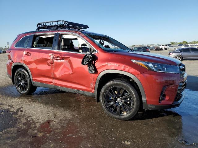 VIN 5TDJZRFH6KS566188 2019 Toyota Highlander, SE no.4