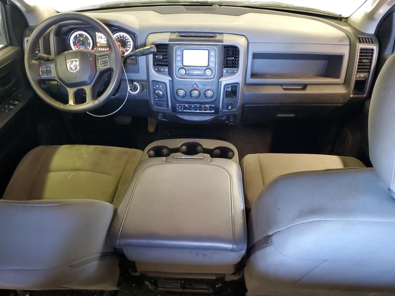 3C63R3CL7JG353852 2018 Ram 3500 St