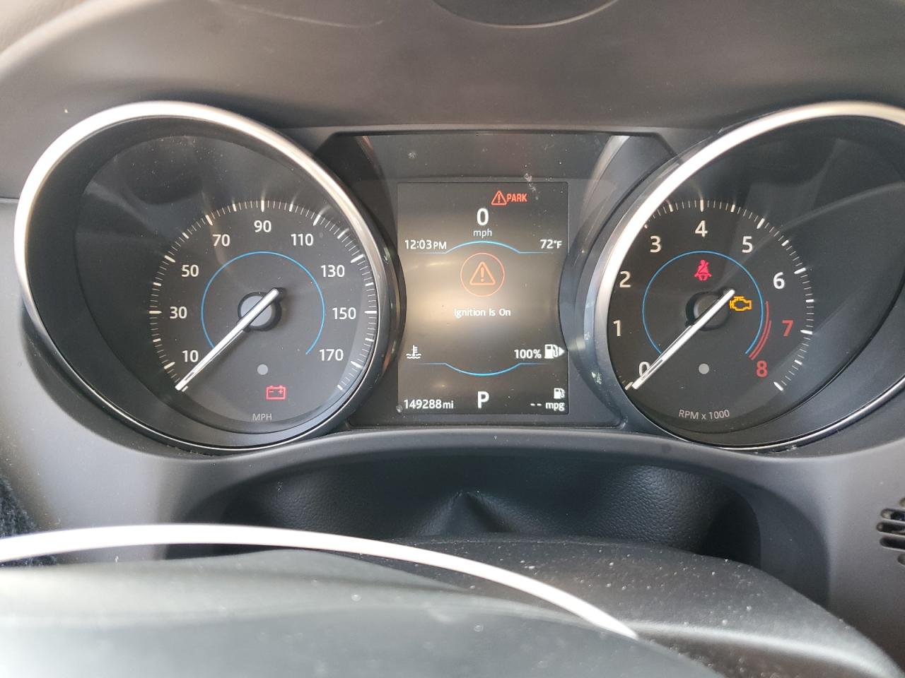 SADCJ2BV5HA068111 2017 Jaguar F-Pace Premium