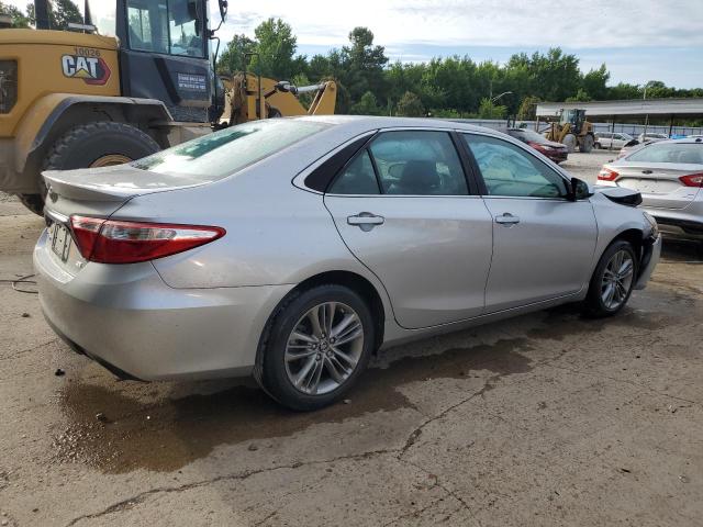 VIN 4T1BF1FKXHU661718 2017 Toyota Camry, LE no.3