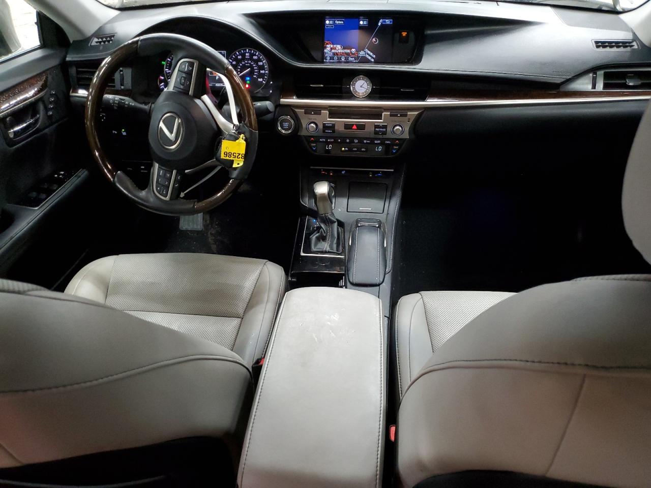 58ABK1GG8GU026400 2016 Lexus Es 350