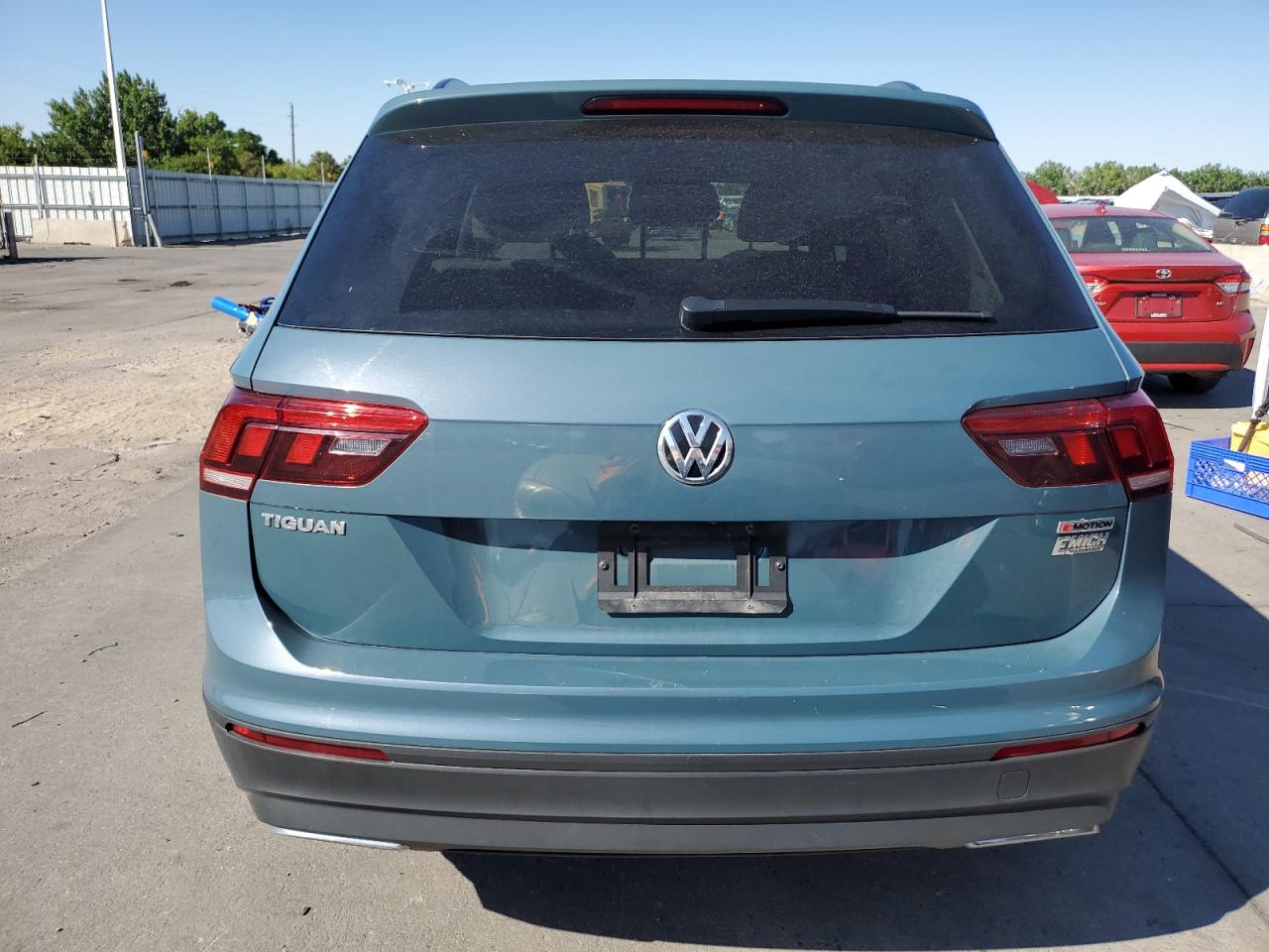 3VV0B7AX6KM131885 2019 Volkswagen Tiguan S