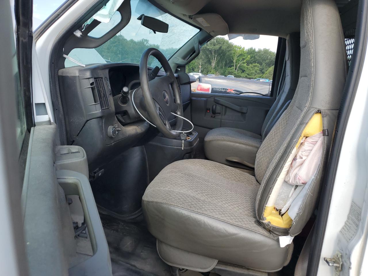 1GTW7AFF2H1908916 2017 GMC Savana G2500