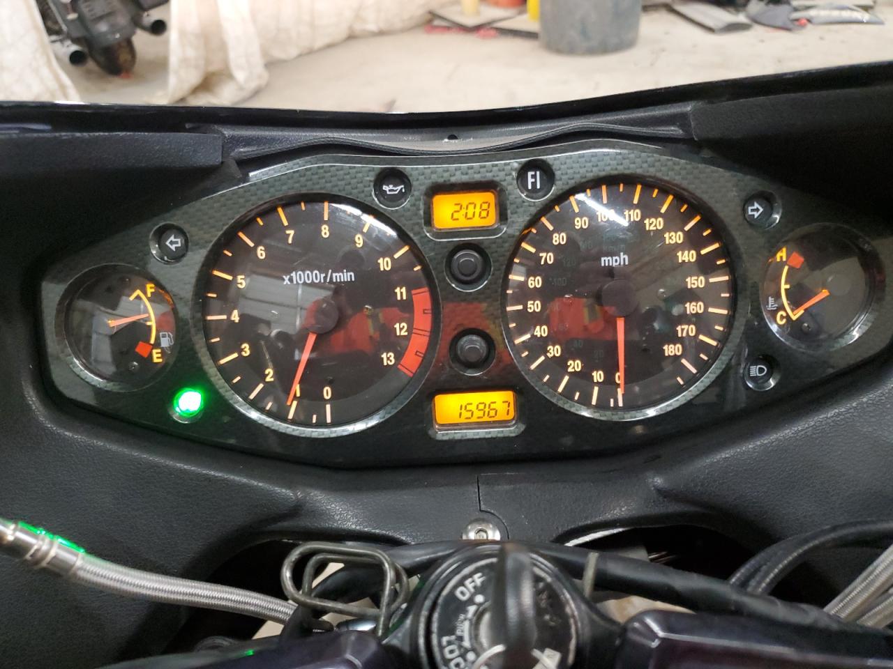 JS1GW71A212101537 2001 Suzuki Gsx1300 R