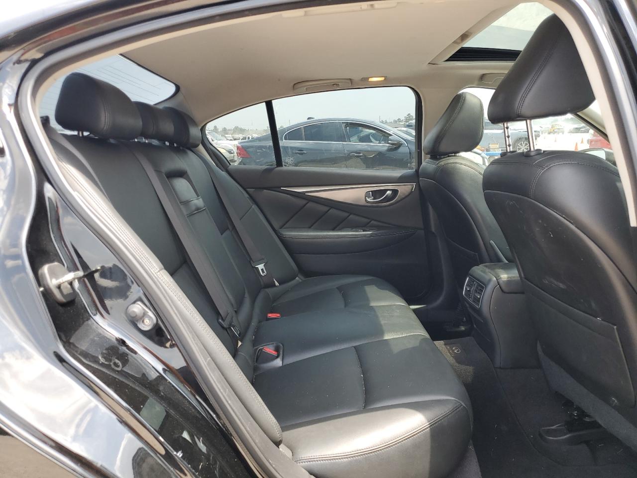 JN1BV7AR2EM699974 2014 Infiniti Q50 Base