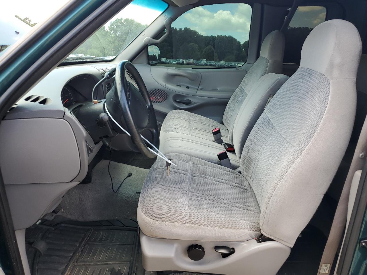 1FTDX176XVNC82395 1997 Ford F150